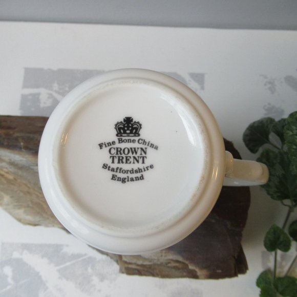 Mug Violette de Cannes Savon Extra-Fin 837 Paul Tranoy by Crown Trent, England - Picture 9 of 10